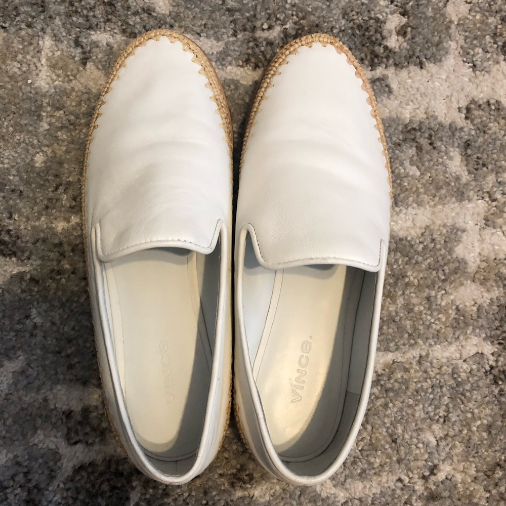 New Vince White Leather slip on Size 7M